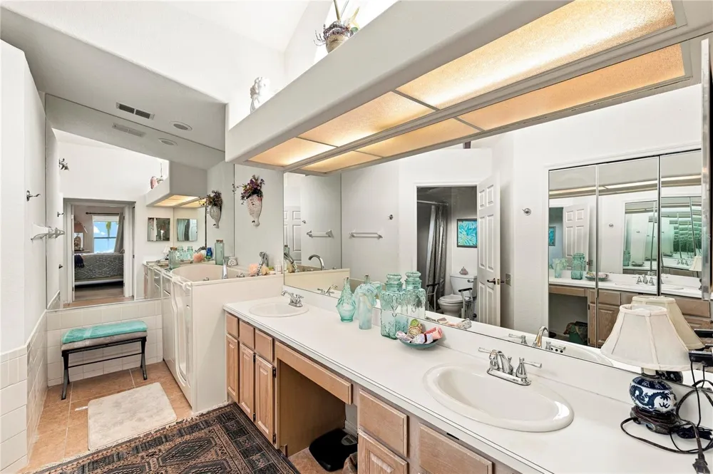 1469 RIVERDALE DRIVE Oldsmar, FL 34677