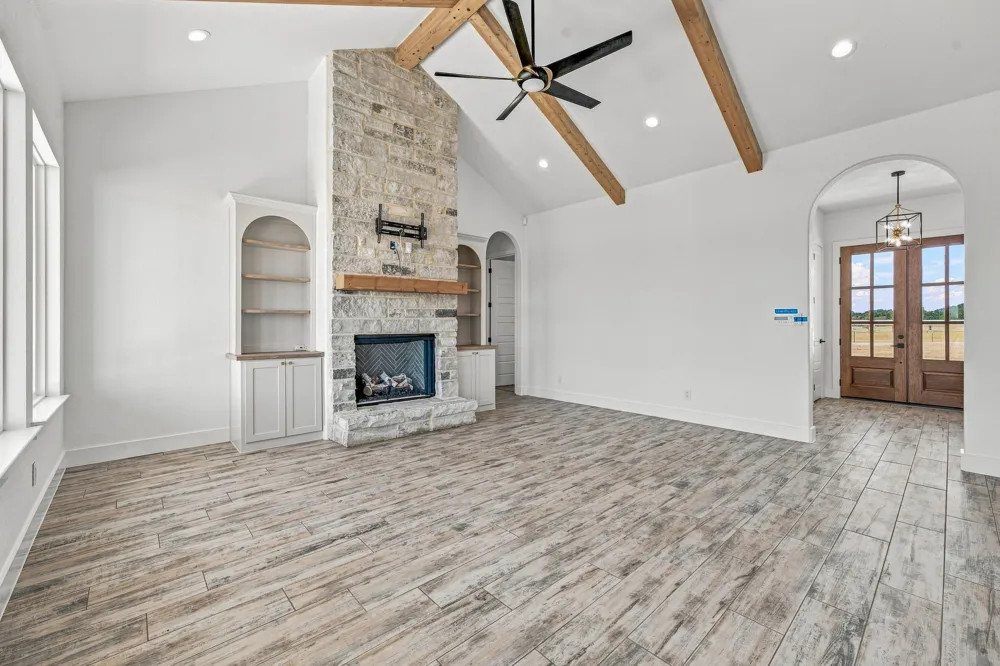 8140 Lavender Road Springtown, TX 76082