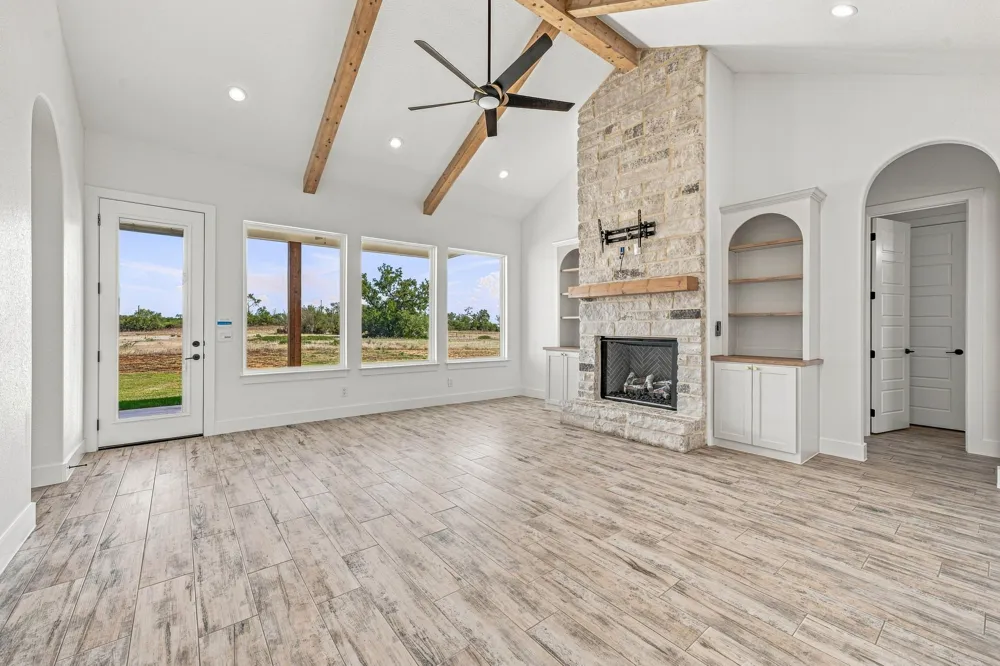 8140 Lavender Road Springtown, TX 76082