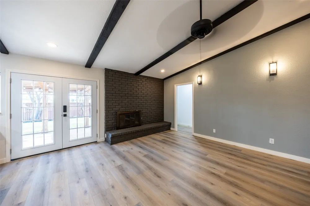 1948 Rambling Ridge Lane Carrollton, TX 75007