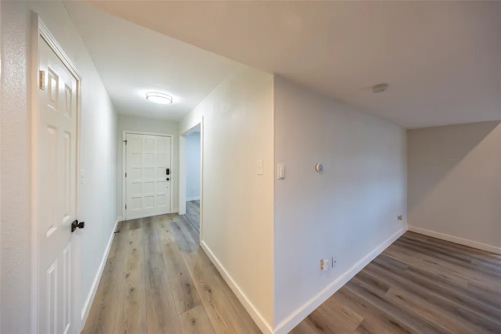 1948 Rambling Ridge Lane Carrollton, TX 75007