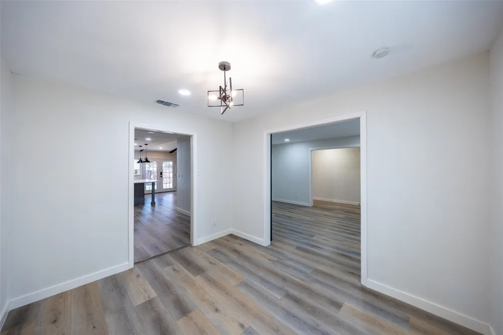 1948 Rambling Ridge Lane Carrollton, TX 75007