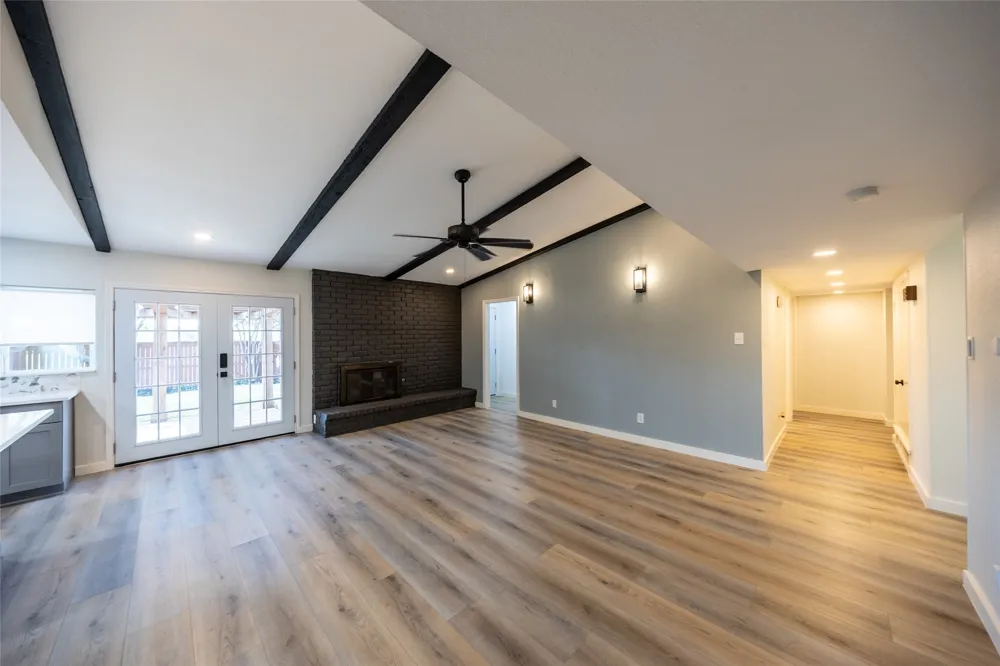 1948 Rambling Ridge Lane Carrollton, TX 75007