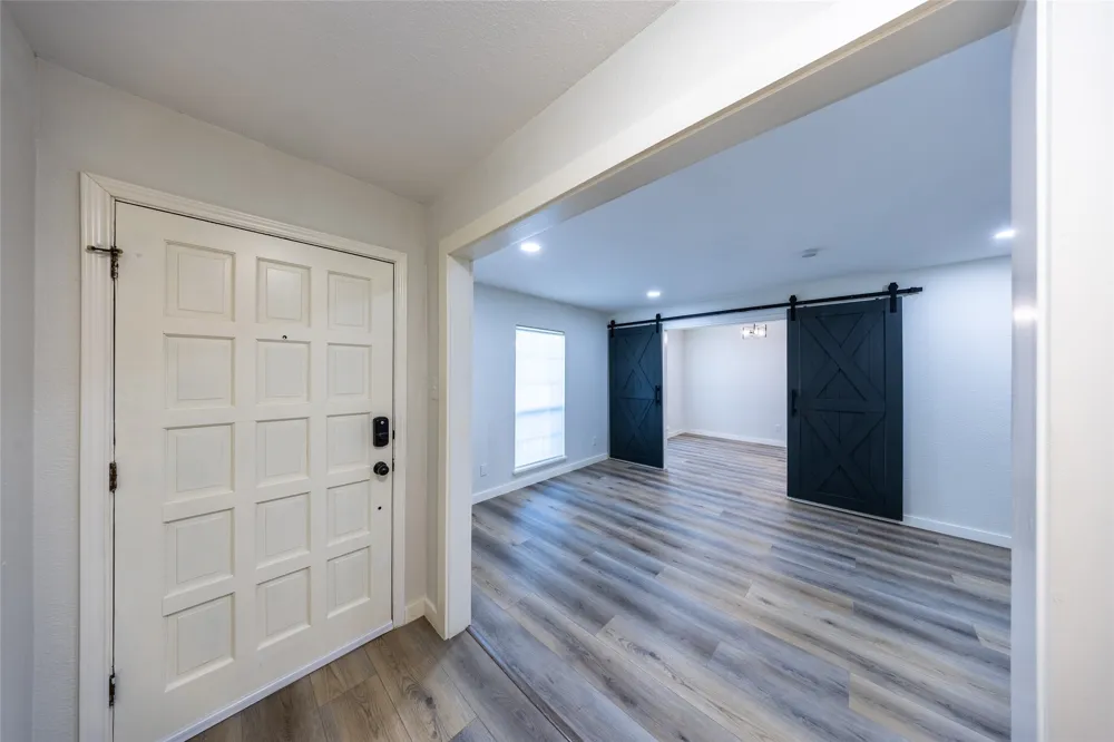 1948 Rambling Ridge Lane Carrollton, TX 75007