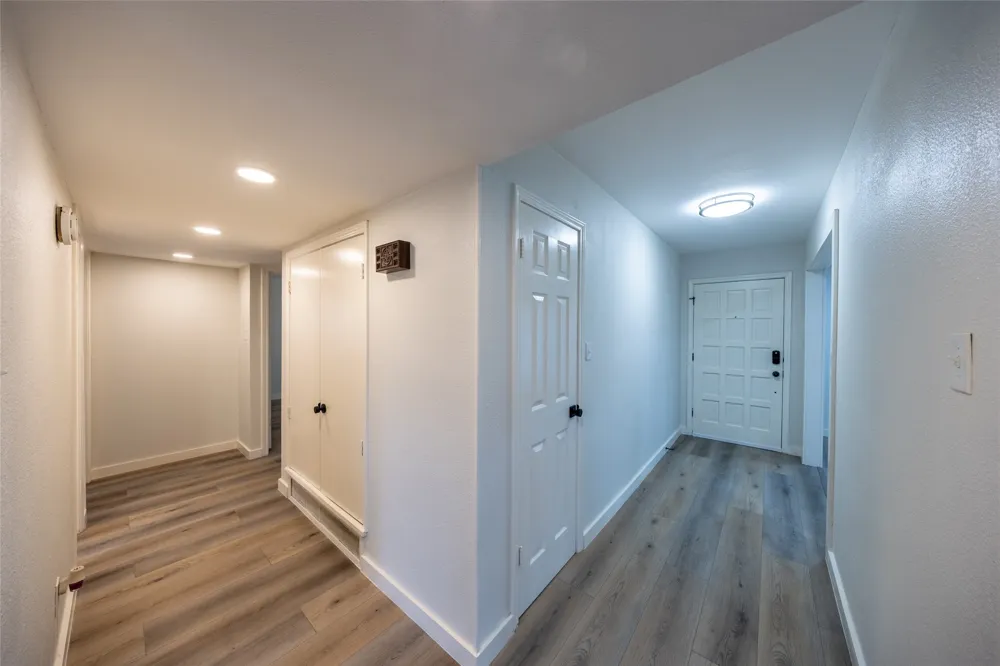 1948 Rambling Ridge Lane Carrollton, TX 75007