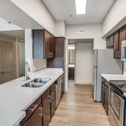 2700 Woodland Park Drive #BT