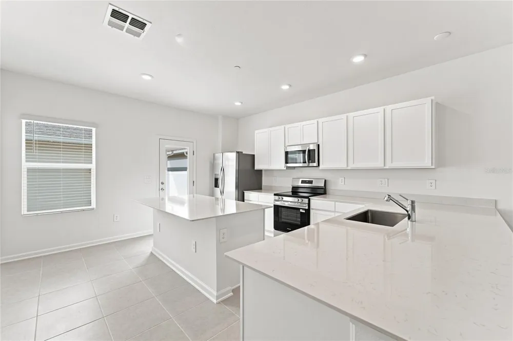2232 RED SUN STREET Apopka, FL 32703