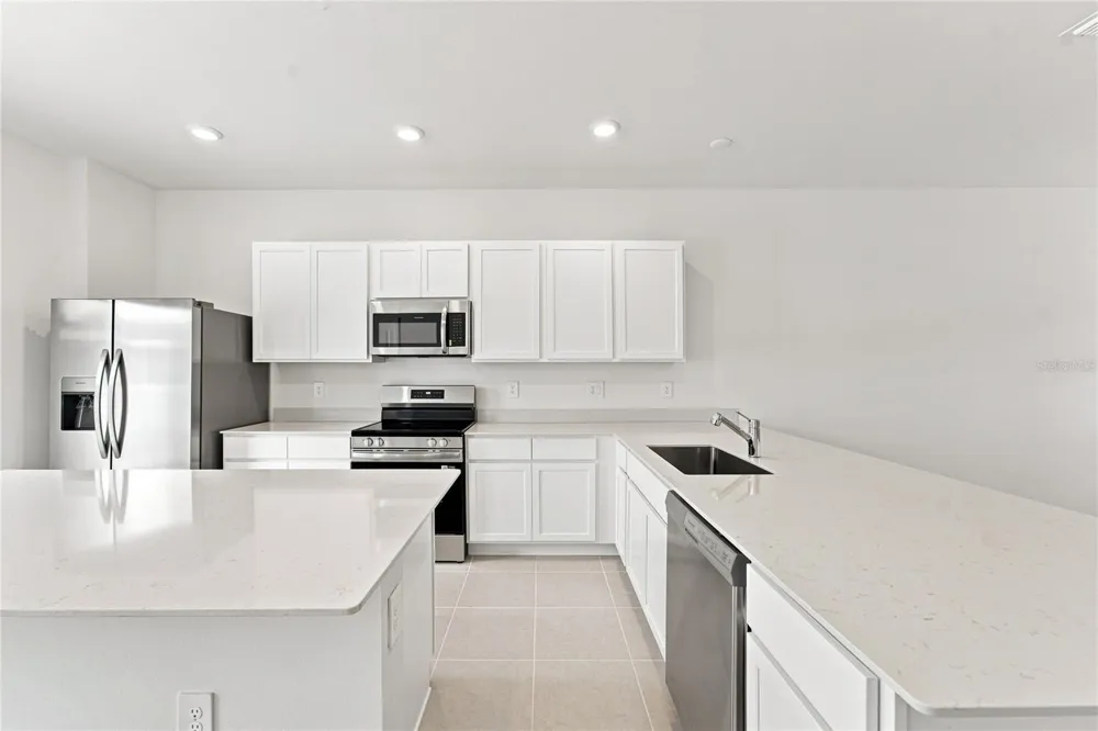 2232 RED SUN STREET Apopka, FL 32703