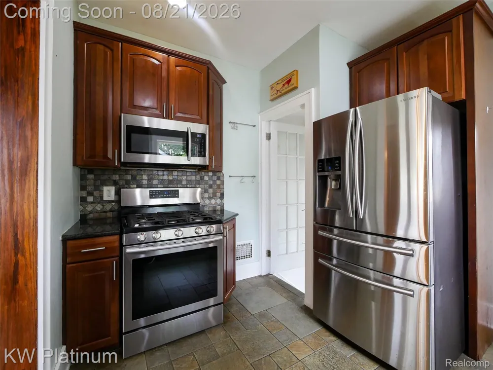 250 Channing Street Ferndale City, MI 48220
