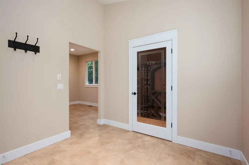 6860 Peninsula Drive Peninsula Township, MI 49686