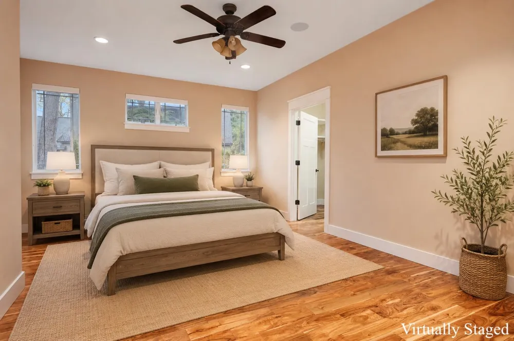 6860 Peninsula Drive Peninsula Township, MI 49686