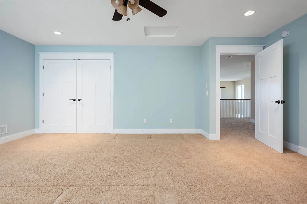 6860 Peninsula Drive Peninsula Township, MI 49686