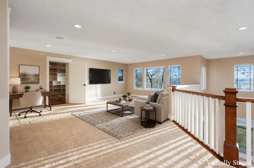 6860 Peninsula Drive Peninsula Township, MI 49686
