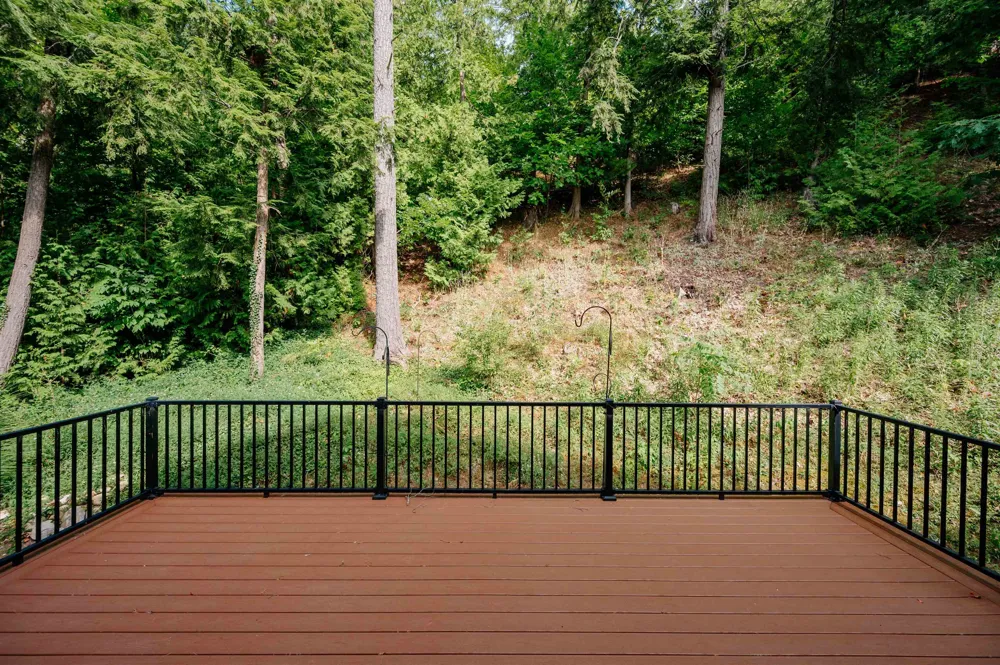 6860 Peninsula Drive Peninsula Township, MI 49686