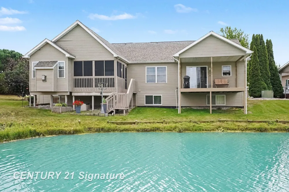 512 Hampton Lake Drive Hampton Charter Township, MI 48732