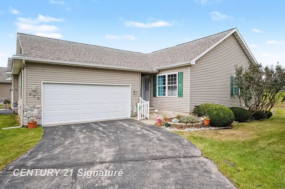 512 Hampton Lake Drive Hampton Charter Township, MI 48732