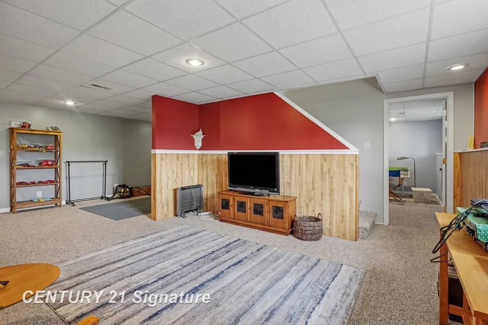 512 Hampton Lake Drive Hampton Charter Township, MI 48732