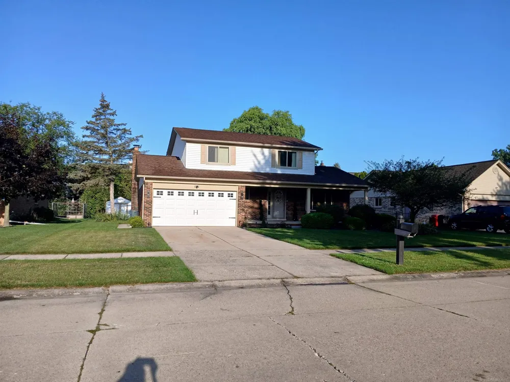 51569 Johns Drive Chesterfield Township, MI 48047