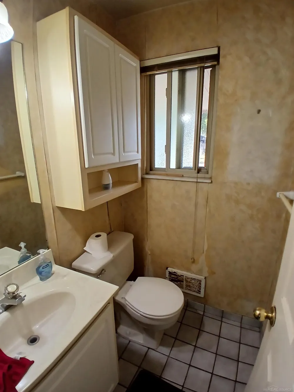 51569 Johns Drive Chesterfield Township, MI 48047