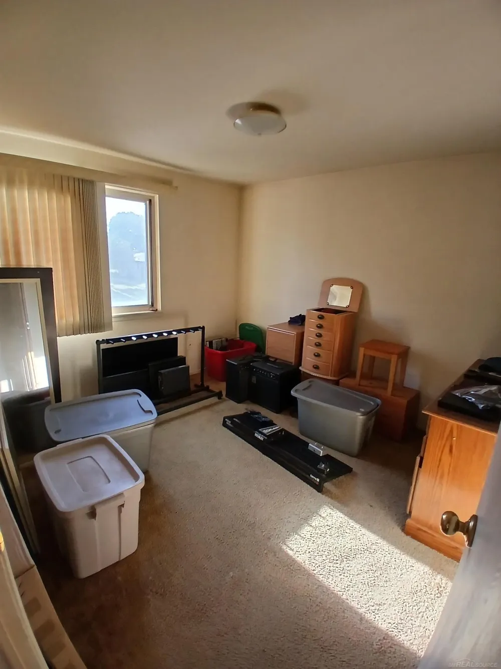 51569 Johns Drive Chesterfield Township, MI 48047
