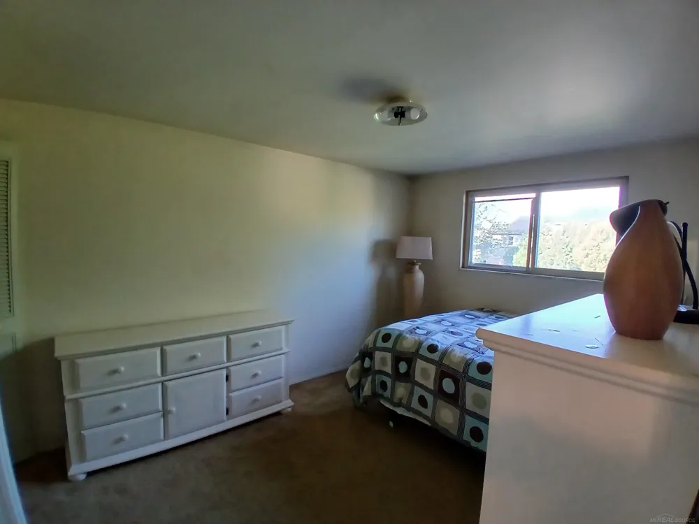 51569 Johns Drive Chesterfield Township, MI 48047