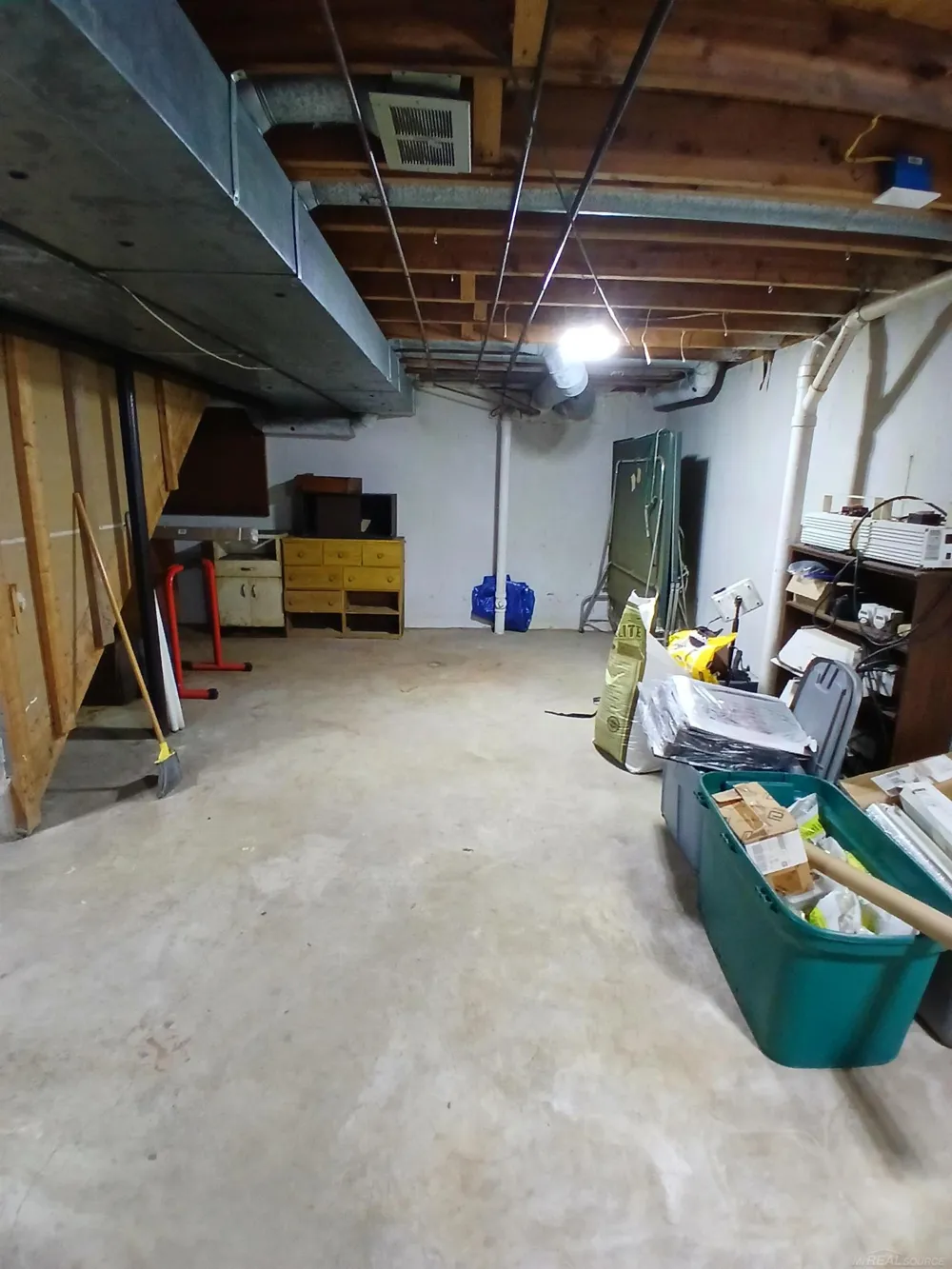 51569 Johns Drive Chesterfield Township, MI 48047
