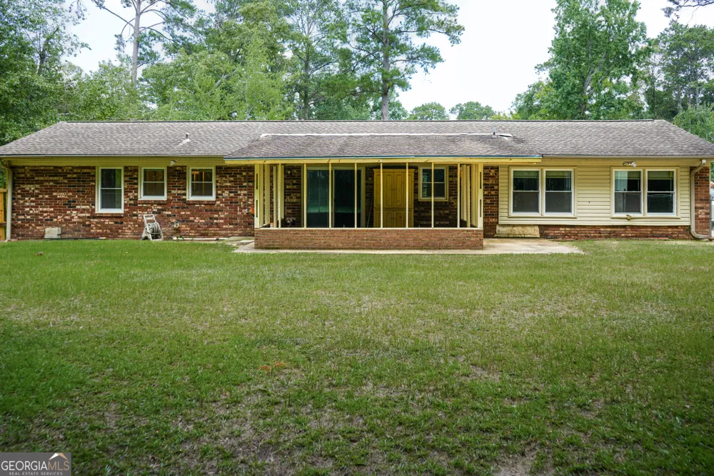 307 Pinewood DR Dublin, GA 31021
