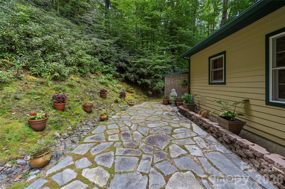 236 Holland Drive Black Mountain, NC 28711