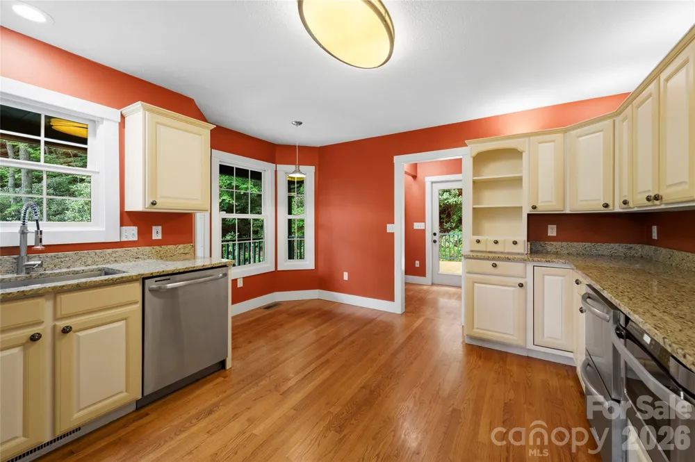 236 Holland Drive Black Mountain, NC 28711