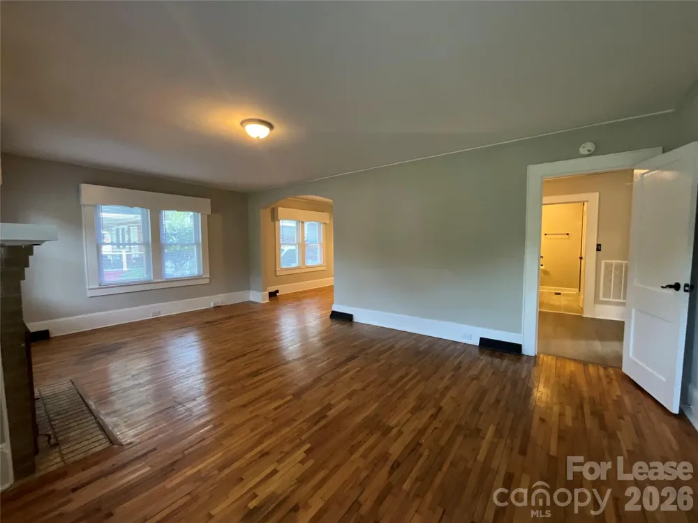 3820 Freedom Drive Charlotte, NC 28208