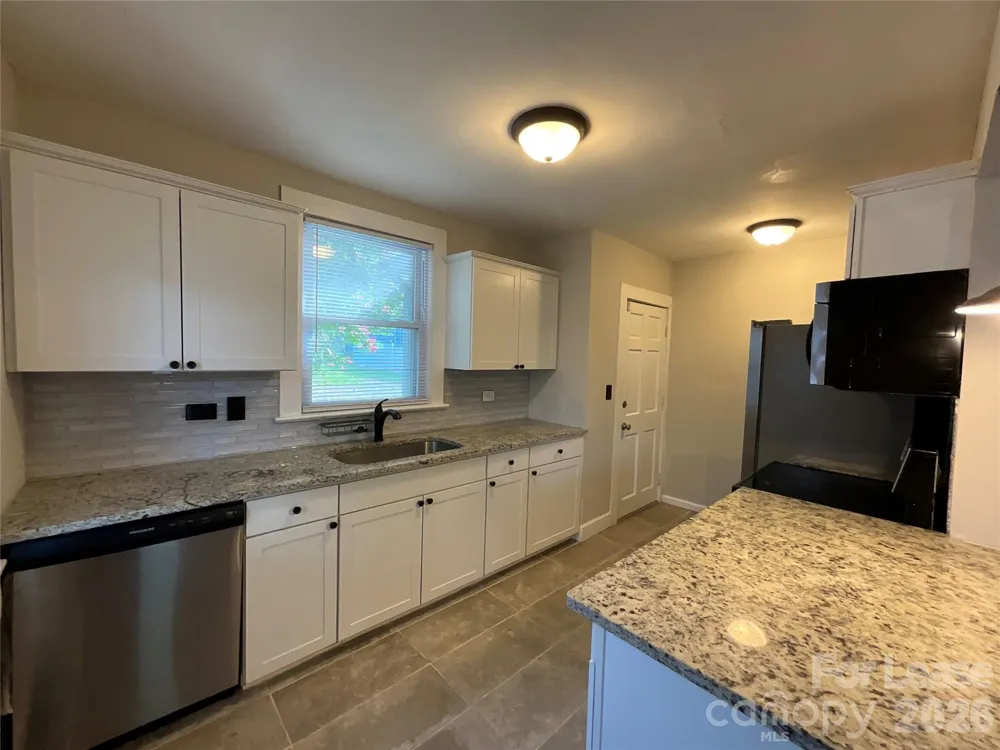 3820 Freedom Drive Charlotte, NC 28208