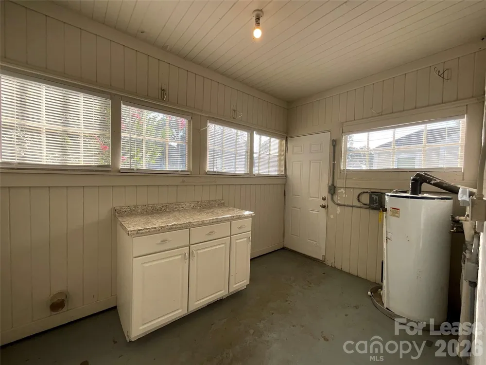 3820 Freedom Drive Charlotte, NC 28208