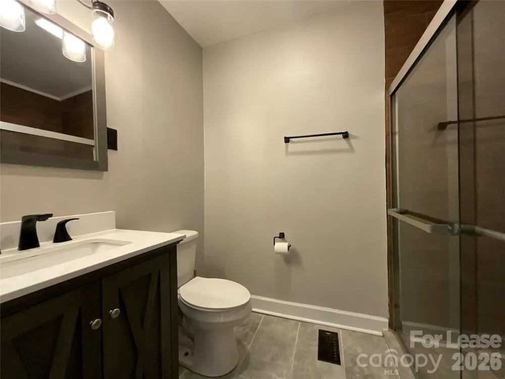 3820 Freedom Drive Charlotte, NC 28208
