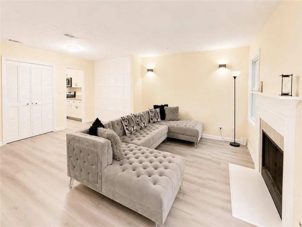 2244 Wellington Circle Lithonia, GA 30058