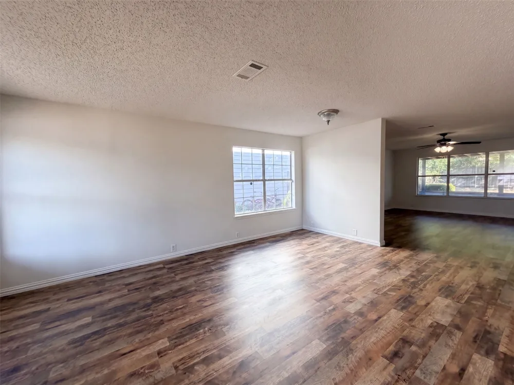 4325 Falcon Drive Sherman, TX 75092
