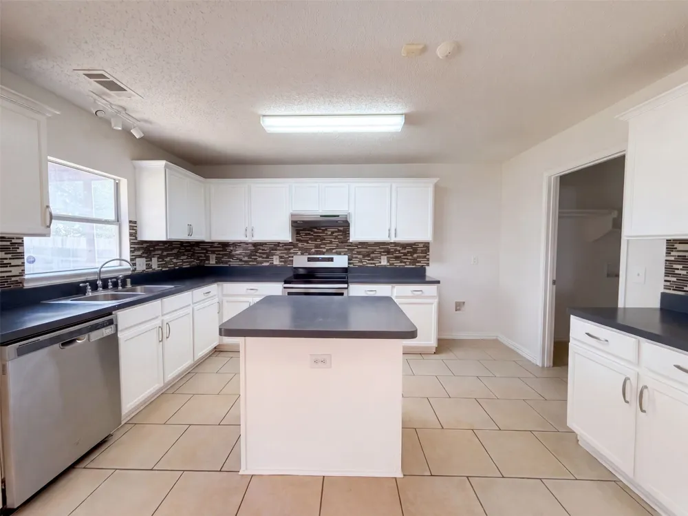4325 Falcon Drive Sherman, TX 75092
