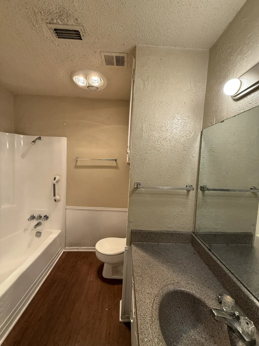 708 E Pecan Street #710 Hurst, TX 76053