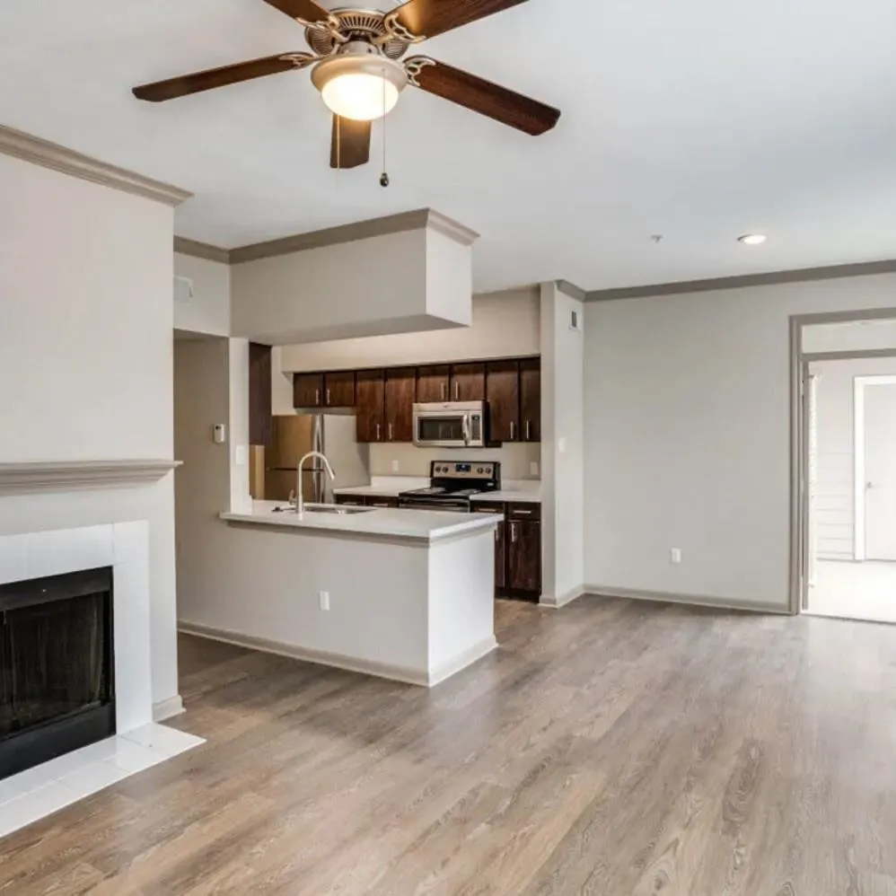 2700 Woodland Park Drive #G Houston, TX 77082