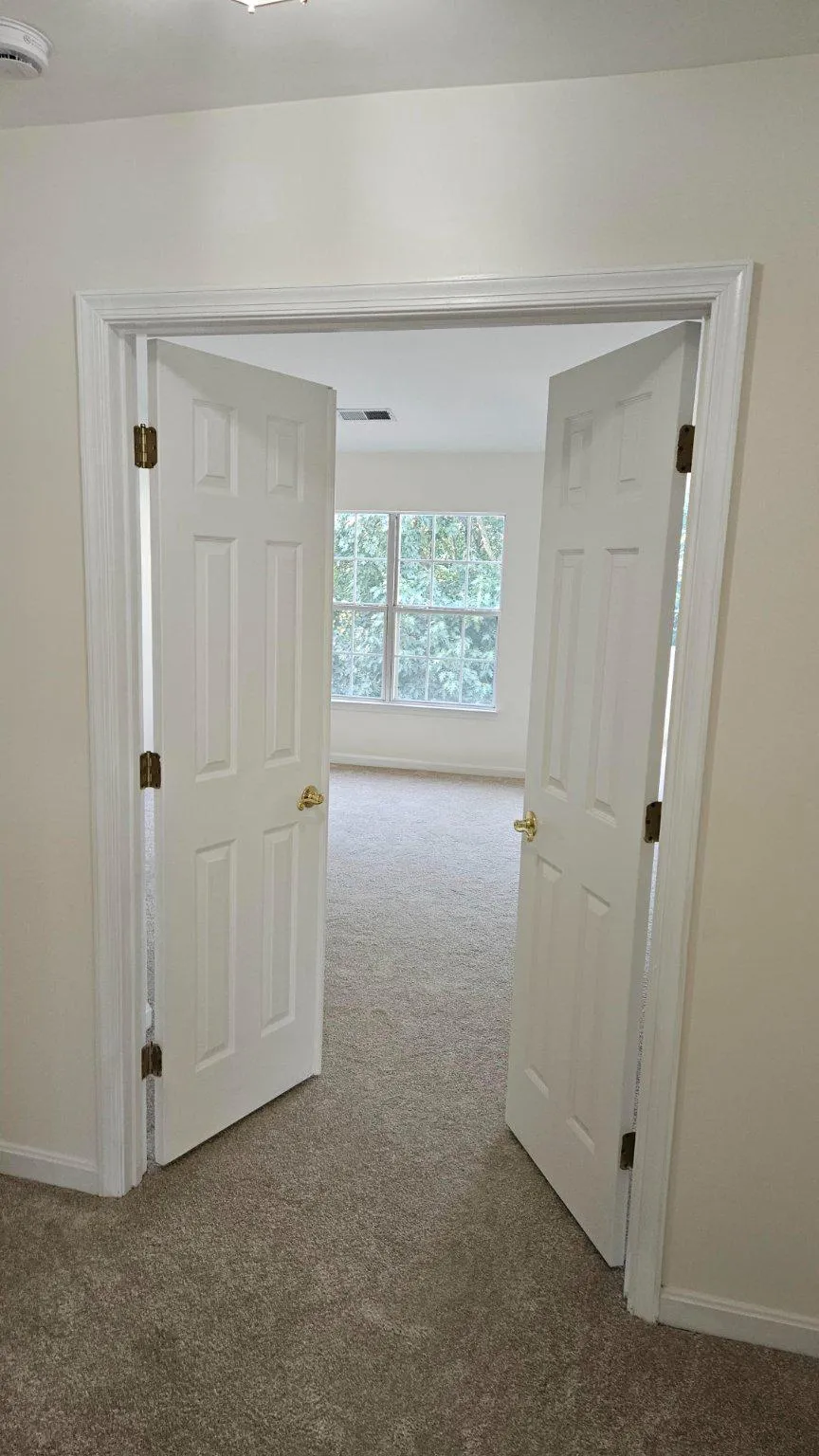 6852 DRIFTON COURT Centreville, VA 20121