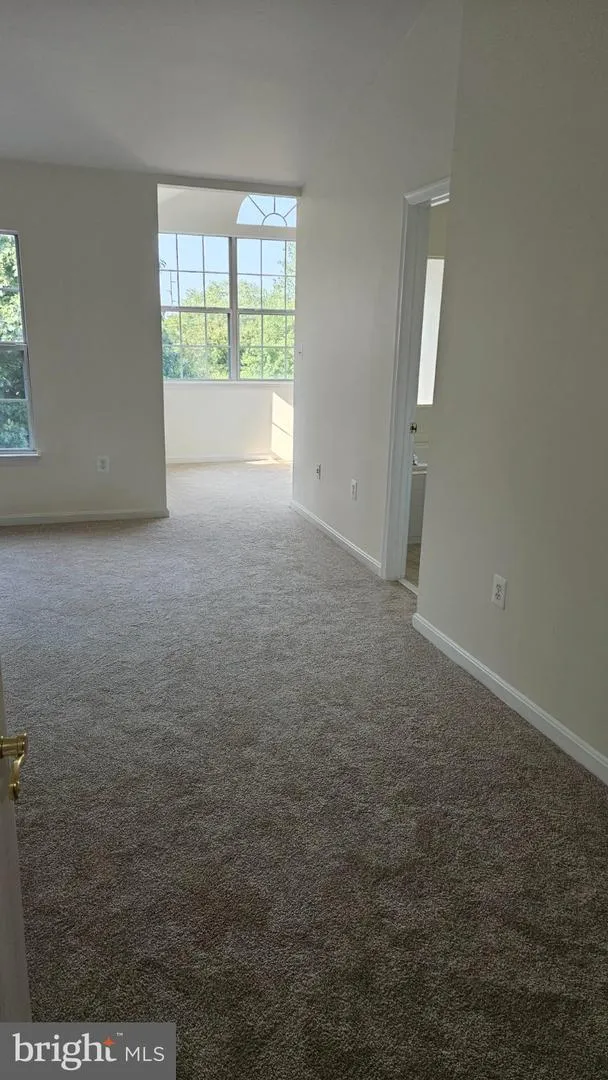 6852 DRIFTON COURT Centreville, VA 20121