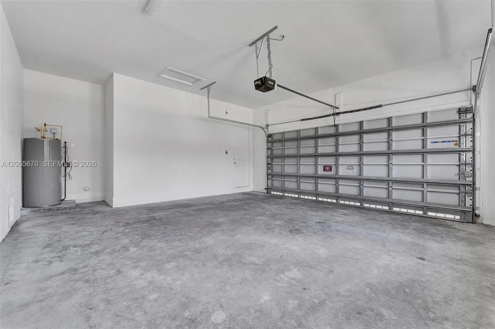 8283 SW 120th Ter Miami, FL 33156