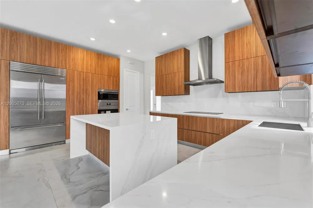 8283 SW 120th Ter Miami, FL 33156