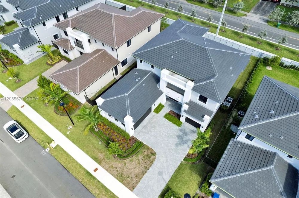 8283 SW 120th Ter Miami, FL 33156