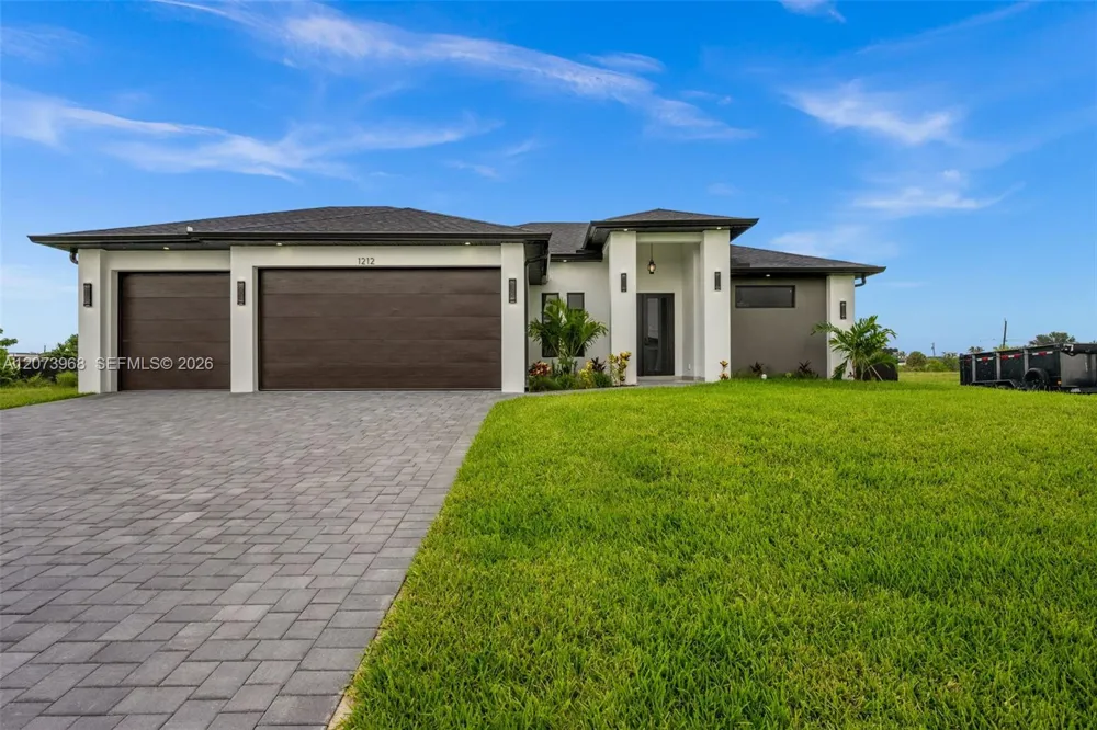 1212 NW 33RD PL Cape Coral, FL 33993