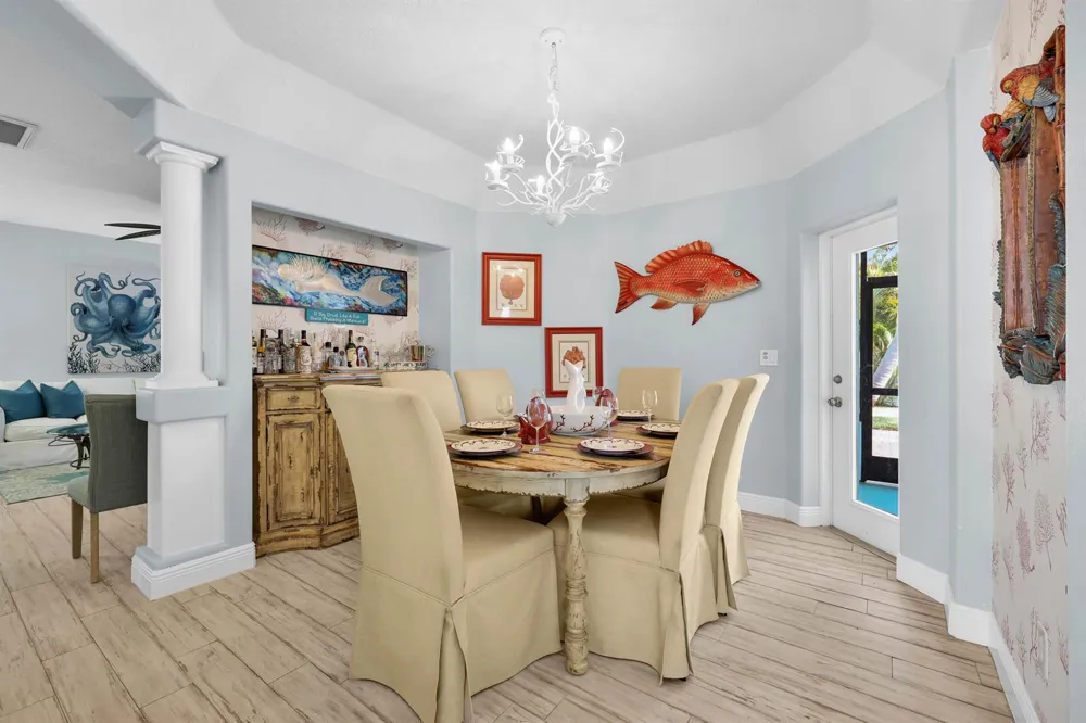 10831 SE Pinegrove Street Tequesta, FL 33469