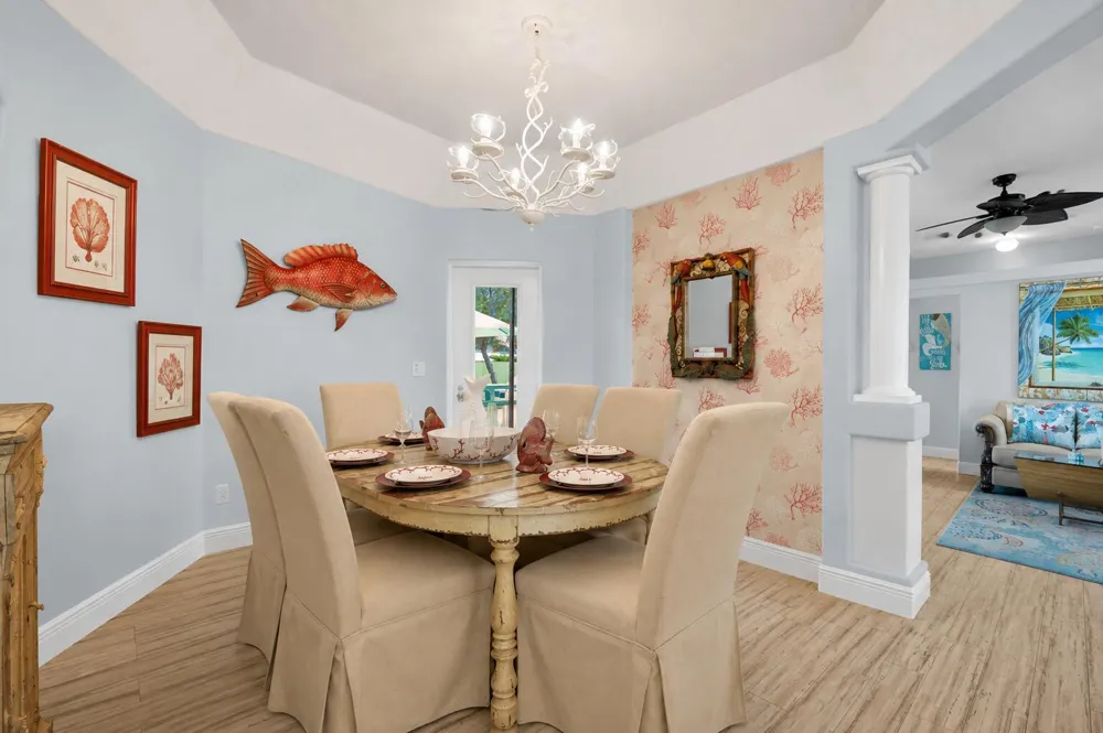 10831 SE Pinegrove Street Tequesta, FL 33469