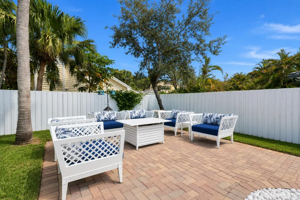 10831 SE Pinegrove Street Tequesta, FL 33469
