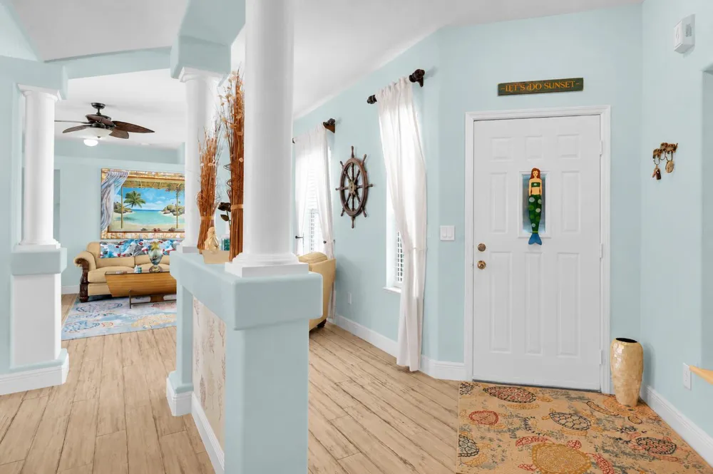 10831 SE Pinegrove Street Tequesta, FL 33469