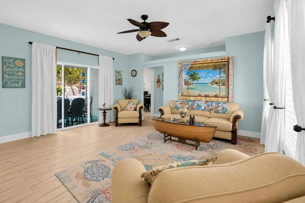 10831 SE Pinegrove Street Tequesta, FL 33469