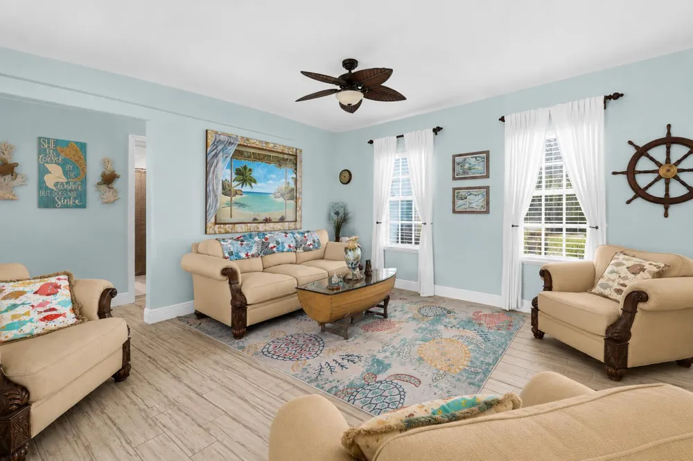 10831 SE Pinegrove Street Tequesta, FL 33469